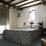 Rainha Santa Isabel - History 3* Obidos