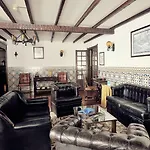 Hotel Rainha Santa Isabel - History