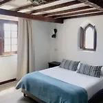 מלון Rainha Santa Isabel - History