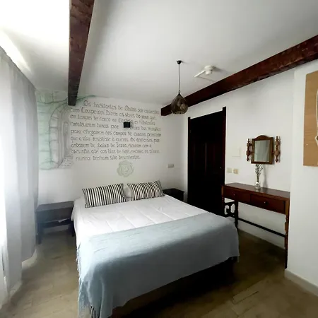 Rainha Santa Isabel - History 3*