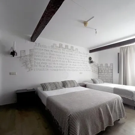 Otel Rainha Santa Isabel - History