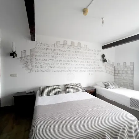 Rainha Santa Isabel - History Hotell Óbidos