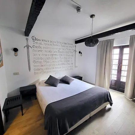 Rainha Santa Isabel - History Óbidos