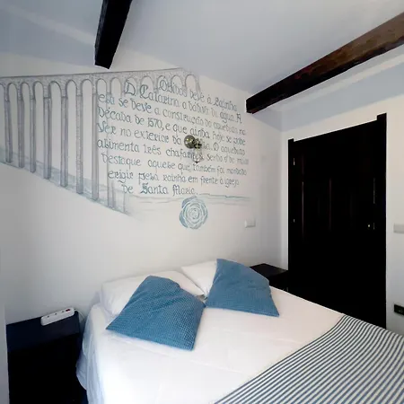 Rainha Santa Isabel - History 3* Óbidos