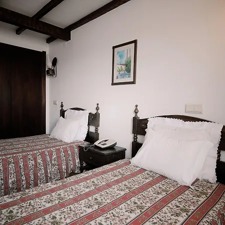 호텔 Rainha Santa Isabel - History 3*