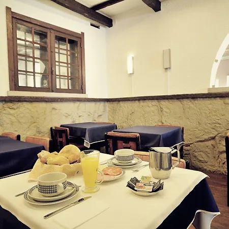 Otel Rainha Santa Isabel - History