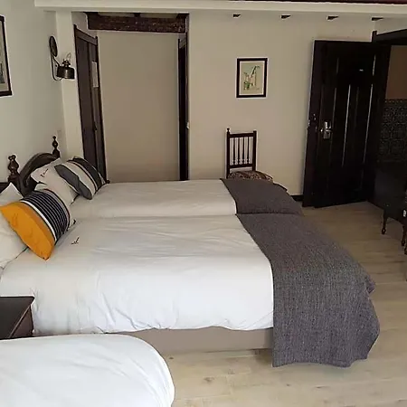 Rainha Santa Isabel - History Hotell 3*