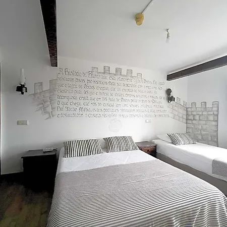 Rainha Santa Isabel - History 3*