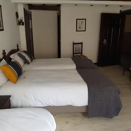 Rainha Santa Isabel - History Óbidos