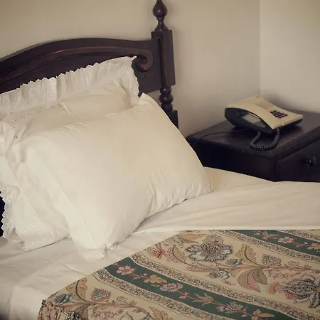Rainha Santa Isabel - History Hotel 3*
