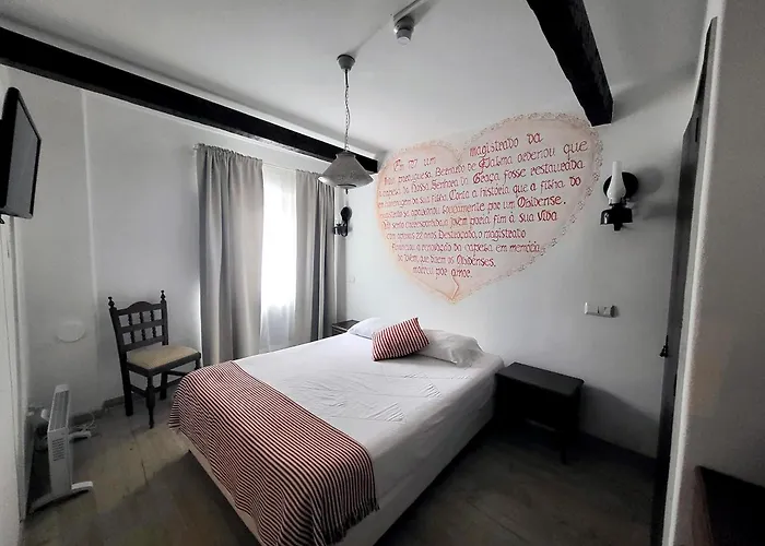 Rainha Santa Isabel - History