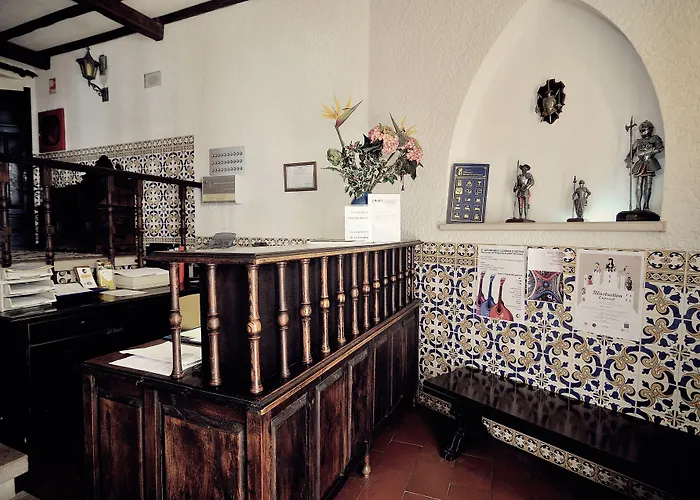 Rainha Santa Isabel - History Óbidos