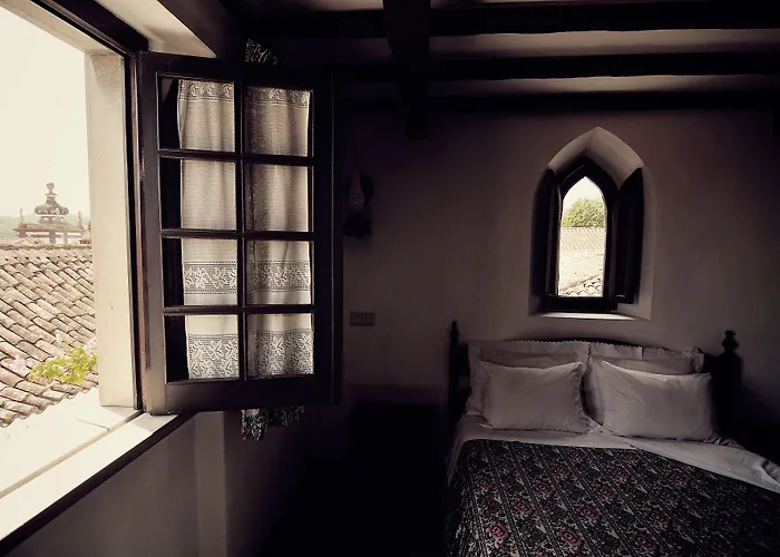 Hotel Rainha Santa Isabel - History Óbidos