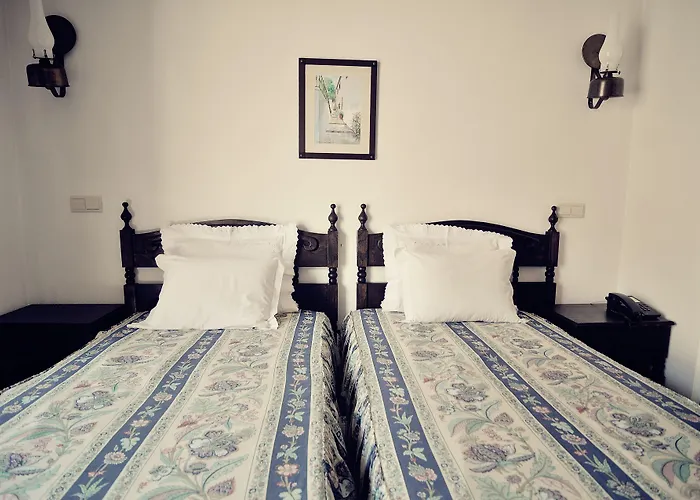 Hotel Rainha Santa Isabel - History Óbidos