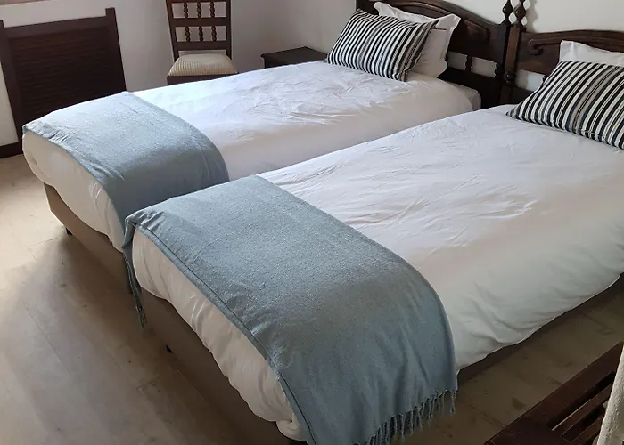 Rainha Santa Isabel - History Hotel