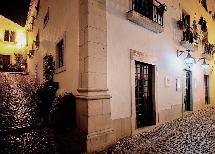 Rainha Santa Isabel - History Hotel Óbidos