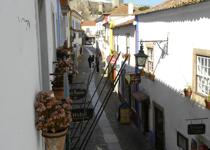 Rainha Santa Isabel - History Óbidos